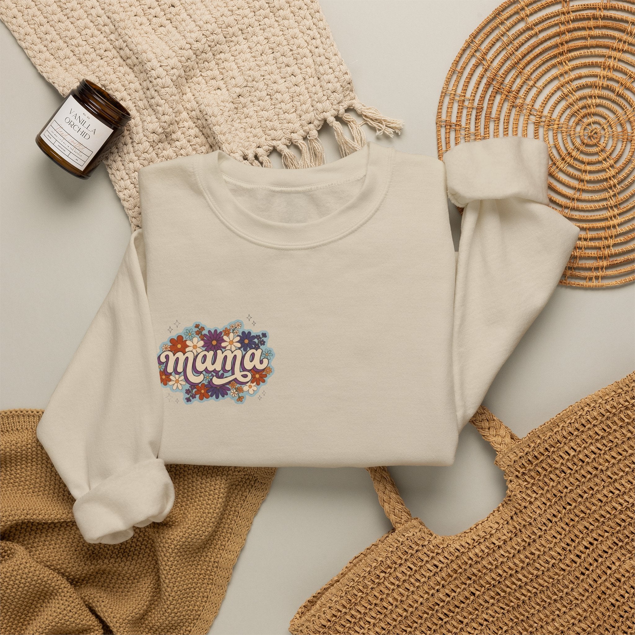 Mama Floral Crewneck Sweatshirt — Retro Floral "Mama" Pullover